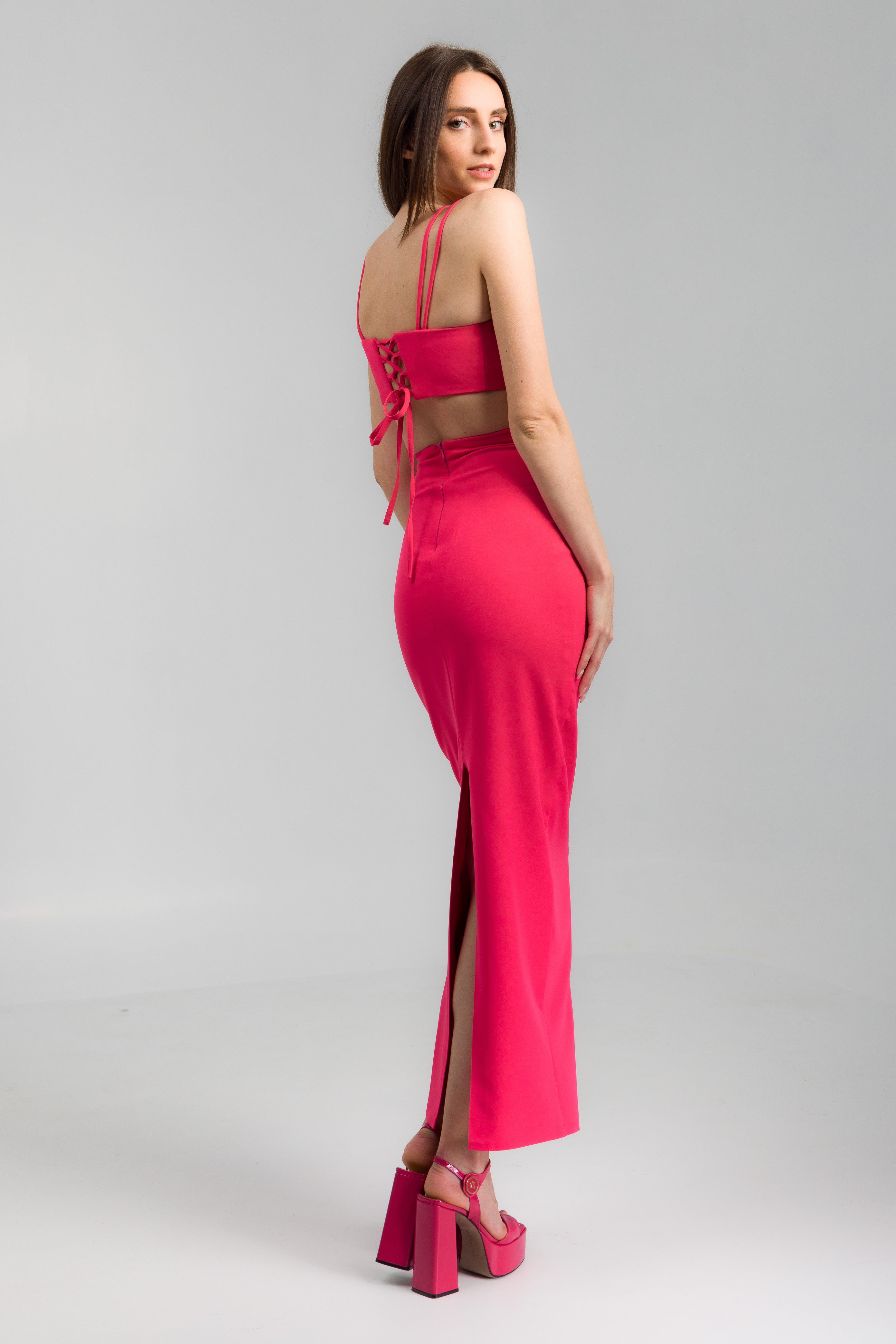 rochie eleganta deosebita roz